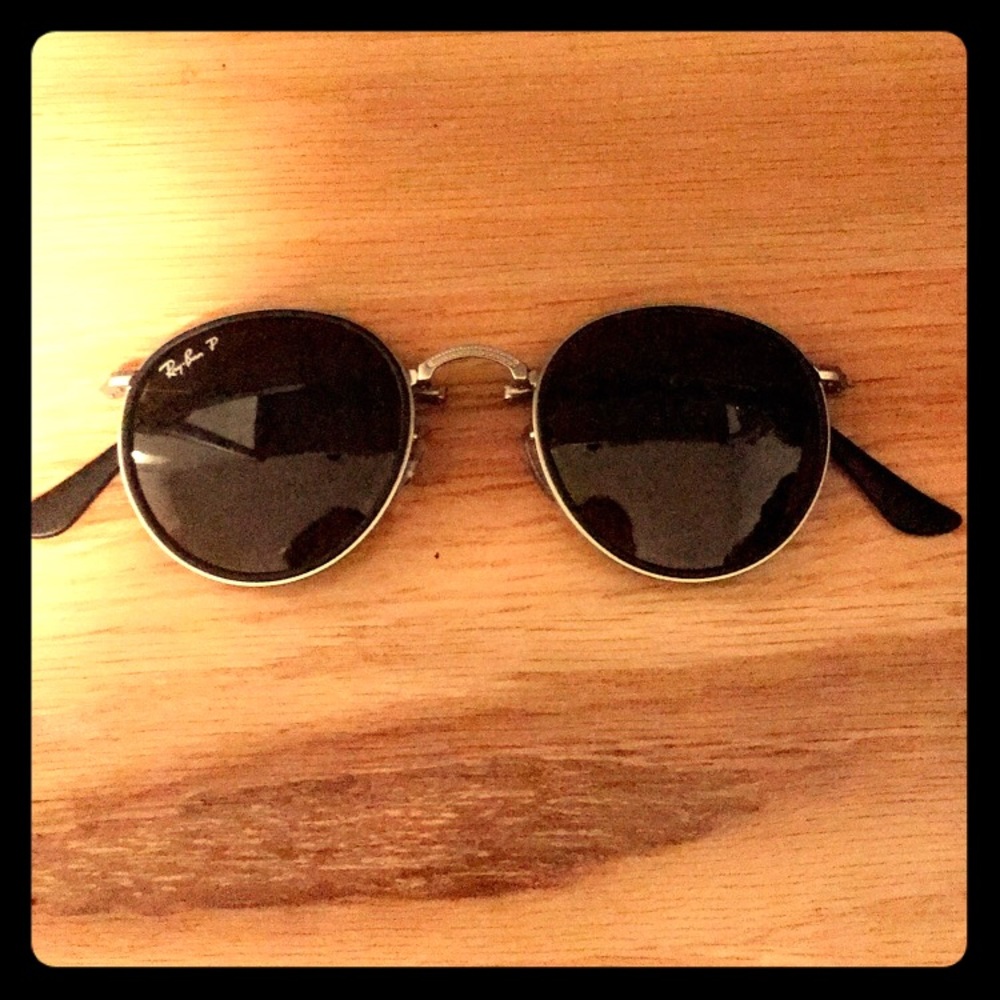 Ray Ban polarized foldable rounds sunglasses